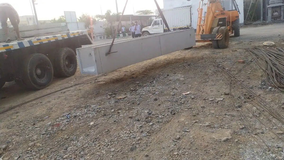 Truck Unloading