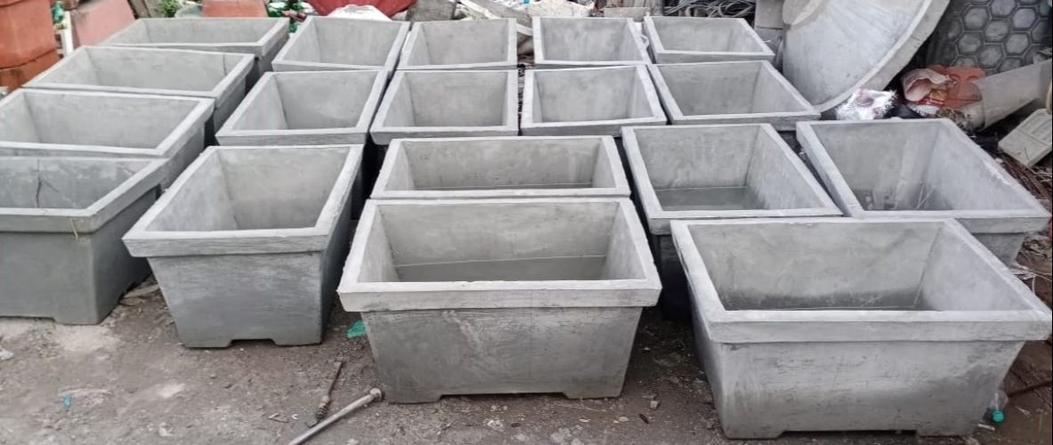 Precast concrete planters