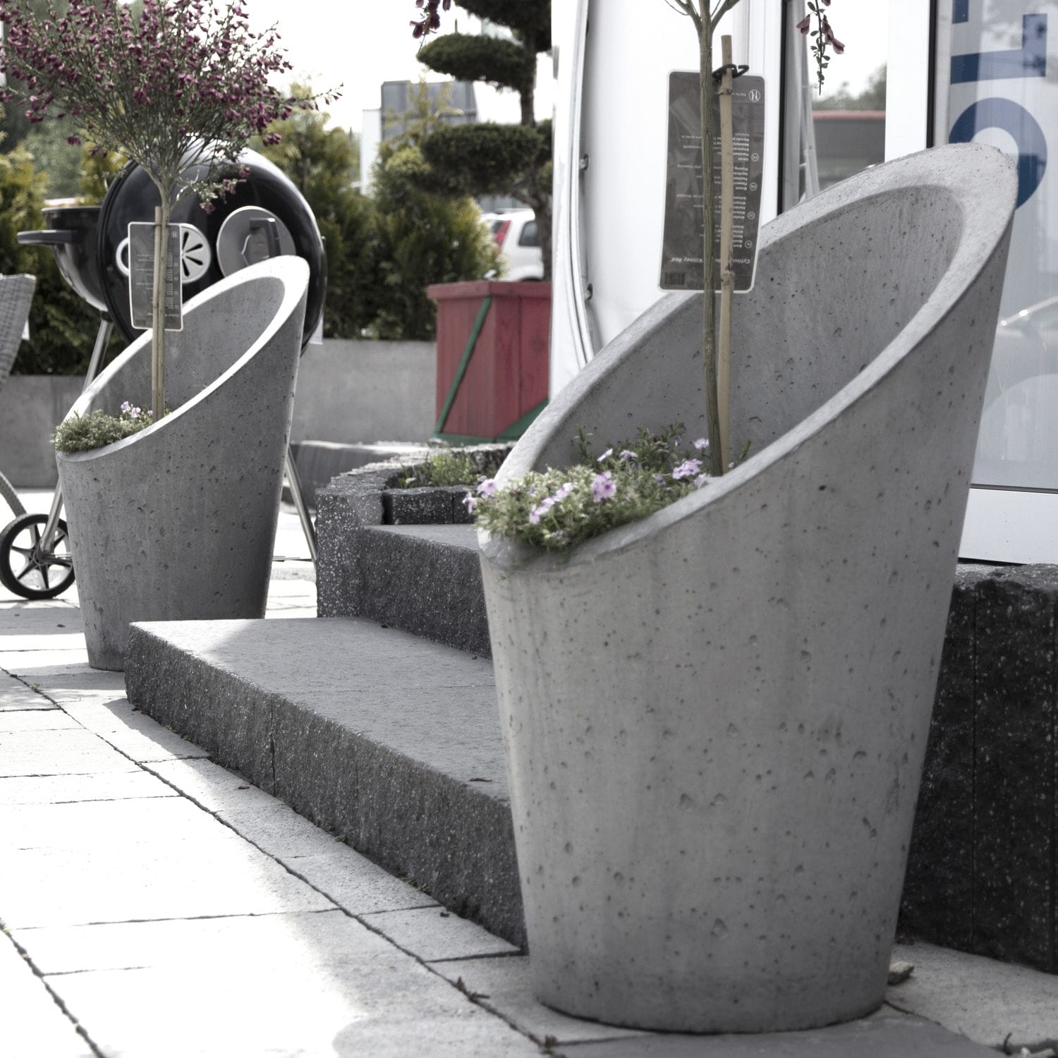 Precast concrete planters